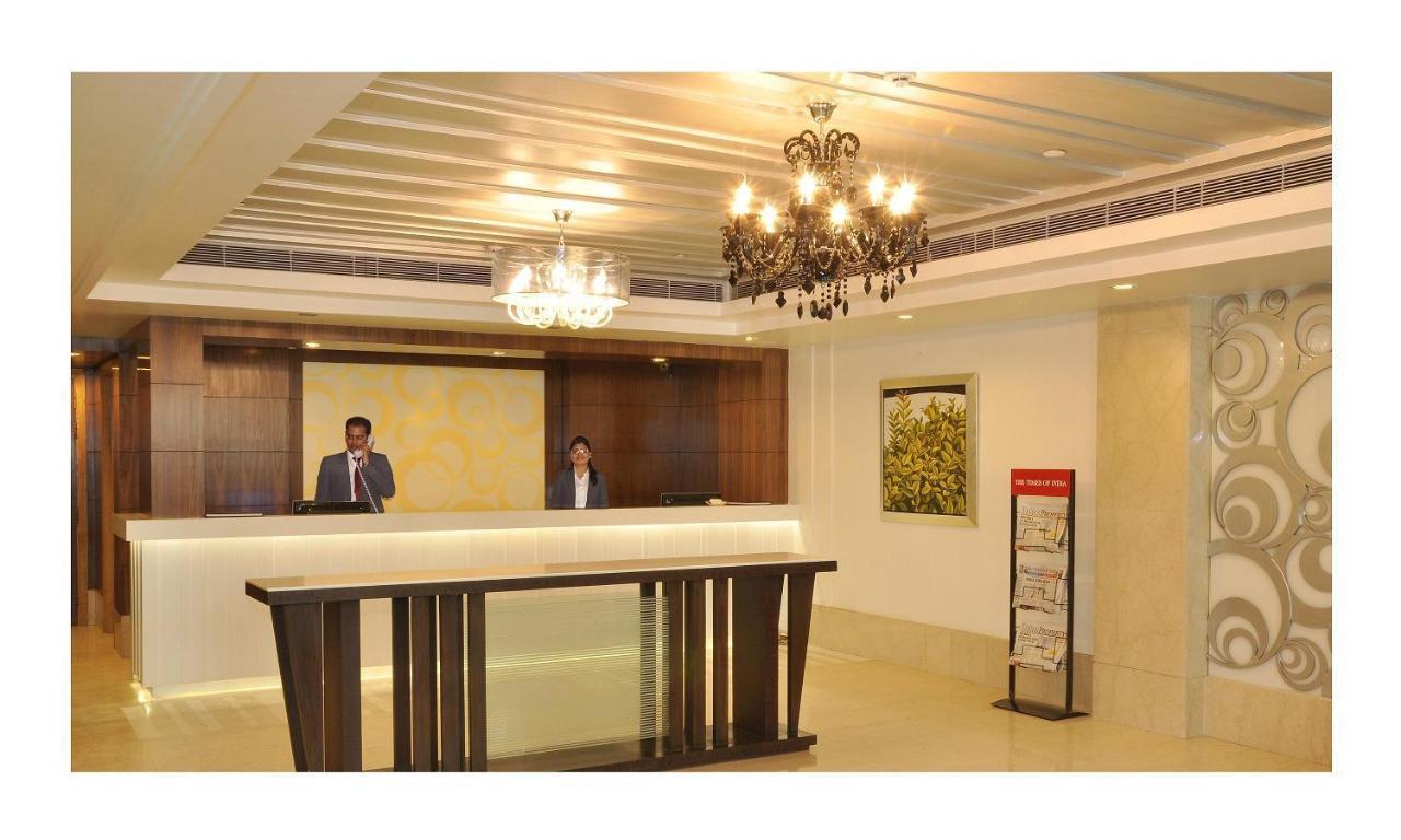 Almondz Hotel New Delhi Exterior foto