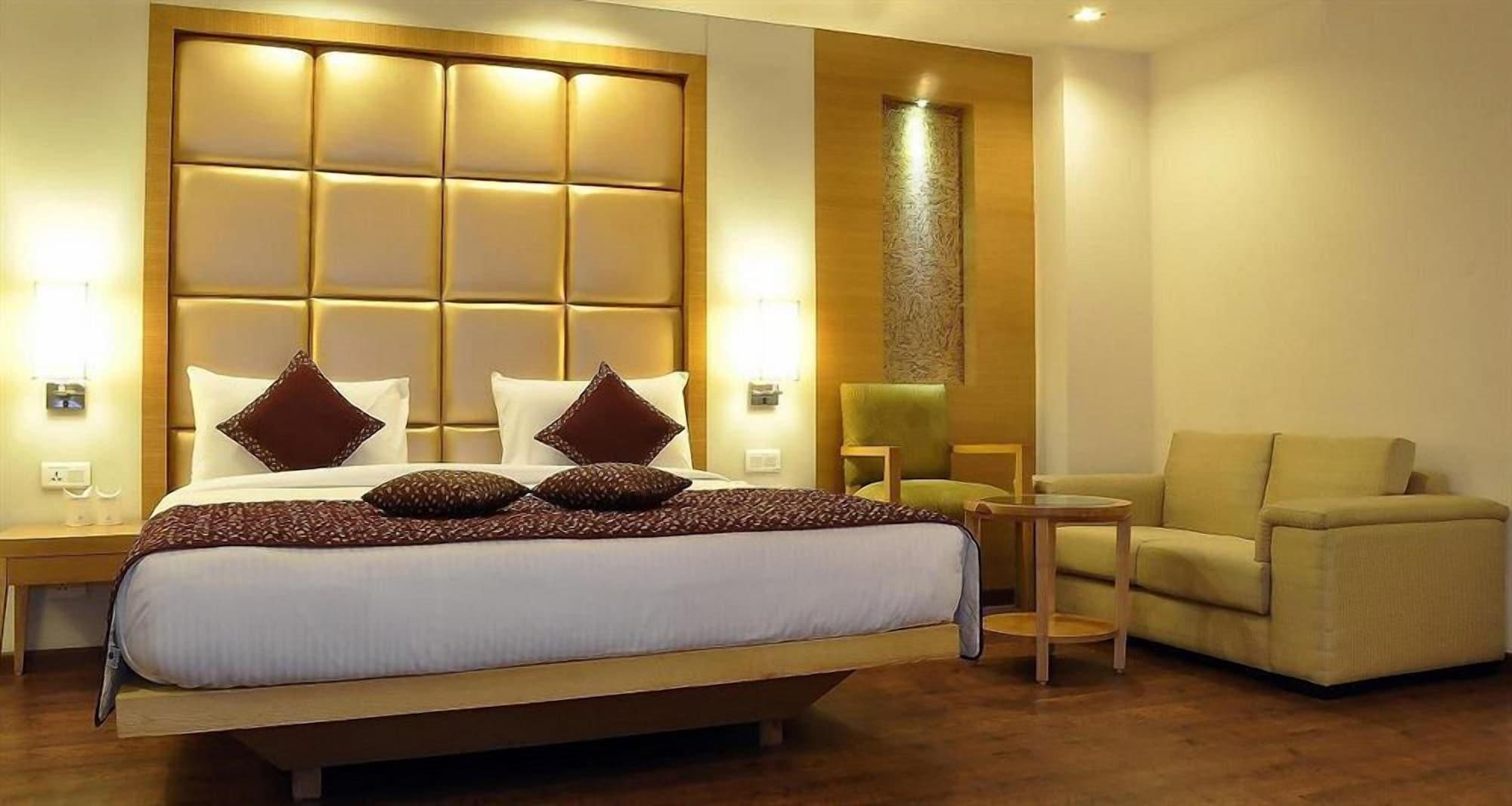 Almondz Hotel New Delhi Exterior foto