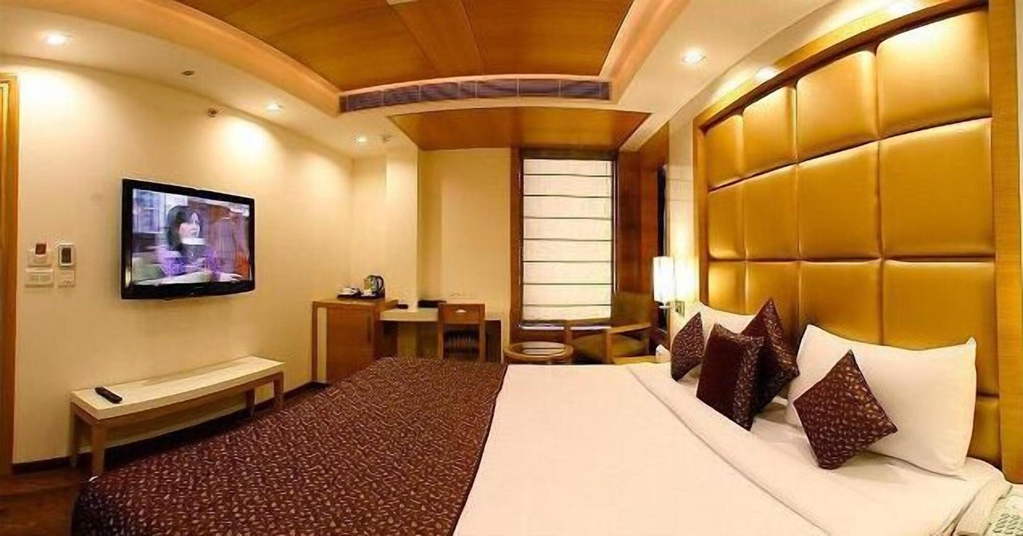 Almondz Hotel New Delhi Exterior foto