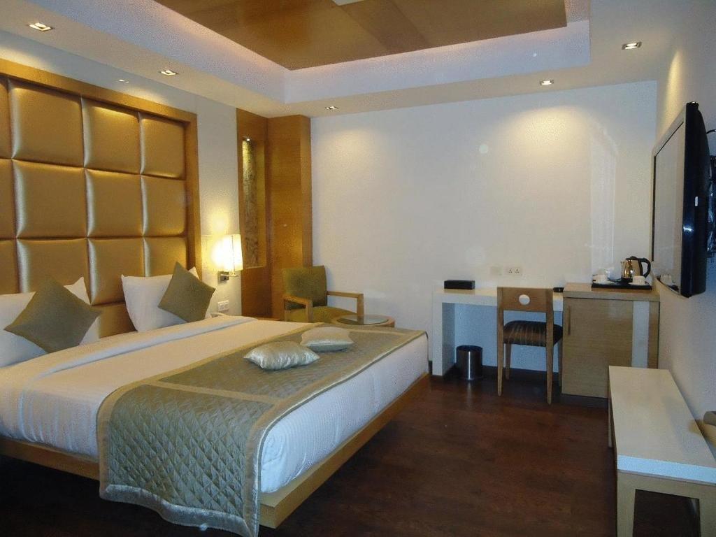 Almondz Hotel New Delhi Exterior foto